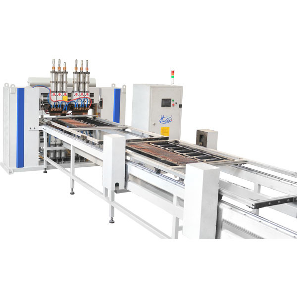 Hwashi machine de soudage automatique multi-point réfrigérant condensateur de treillis métallique en treillis métallique en acier à faible teneur en carbone