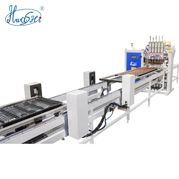 Hwashi machine de soudage automatique multi-point réfrigérant condensateur de treillis métallique en treillis métallique en acier à faible teneur en carbone