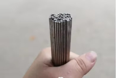 HWASHI 1.1mm-9mm machine à redresser le fil d'acier à grande vitesse,Réducteur de fil rotatif automatique et machine de découpe
